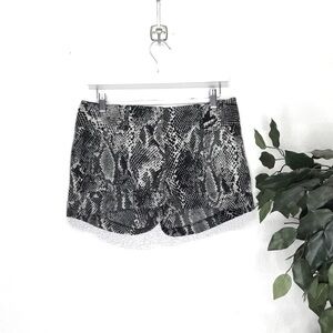 NWT Express Snake Print Shorts With Cuffs